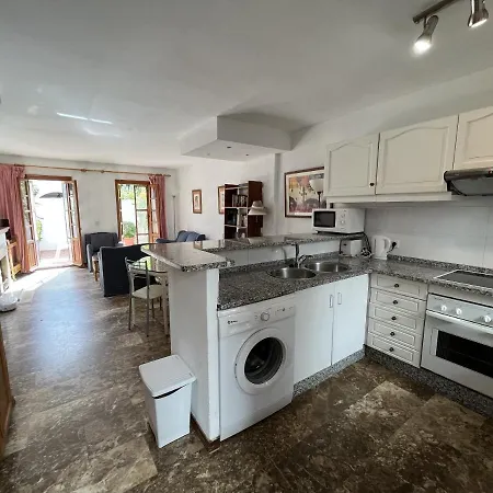 Apartment - Playa - En Urbanizacion Cerca Del Mar Ma11 Estepona